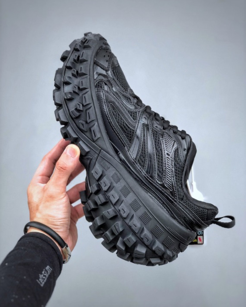 Balenciaga Defender Bouncer Sneaker