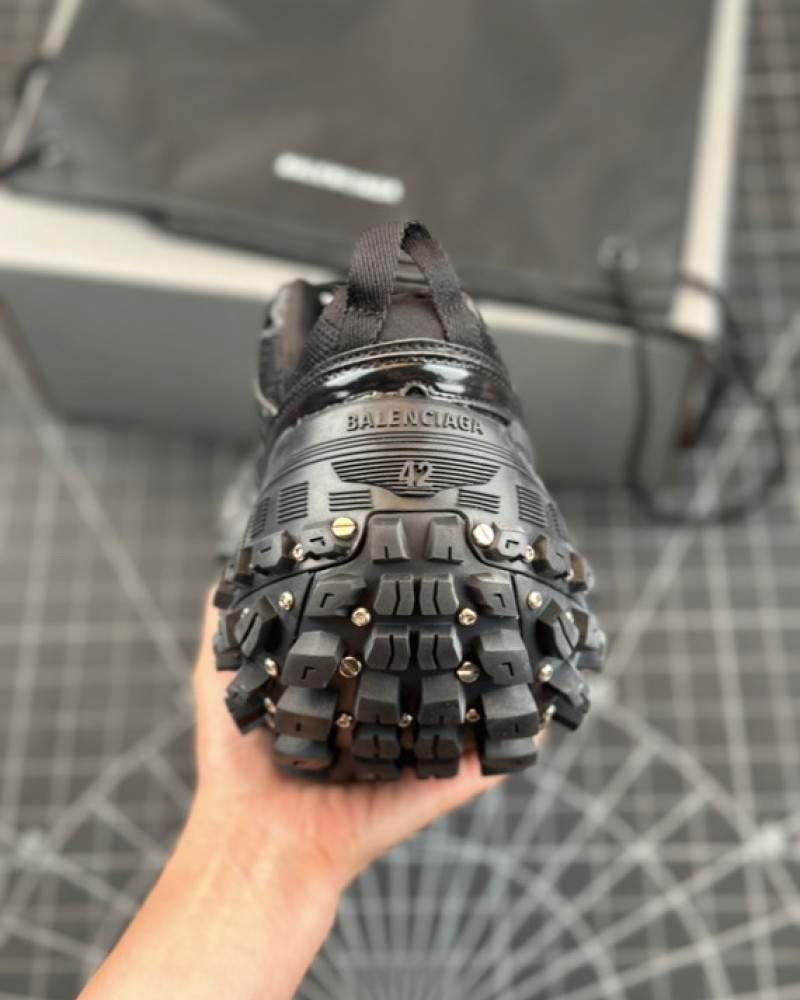 Balenciaga Defender Bouncer Sneaker