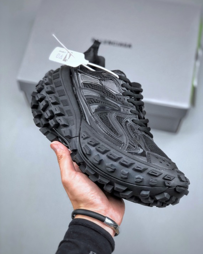 Balenciaga Defender Bouncer Sneaker