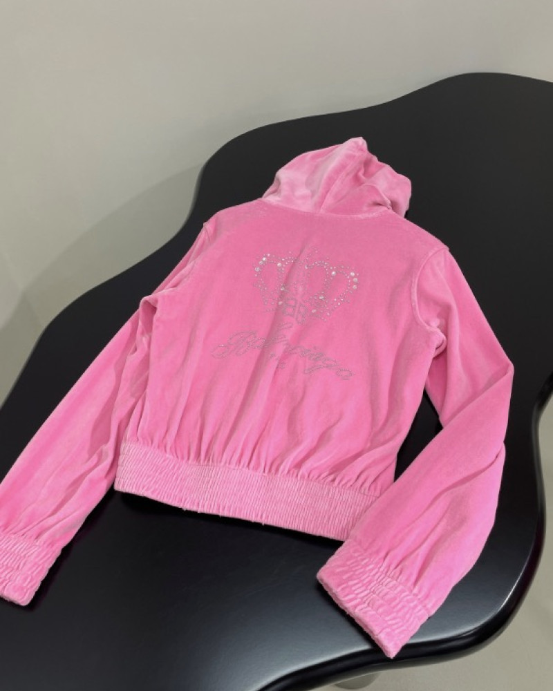 Balenciaga’s Pre-Fall 2024 collection Pink Hoodie and Sweatpants 