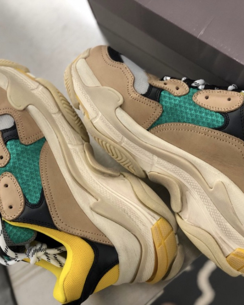 Balenciaga Triple S
