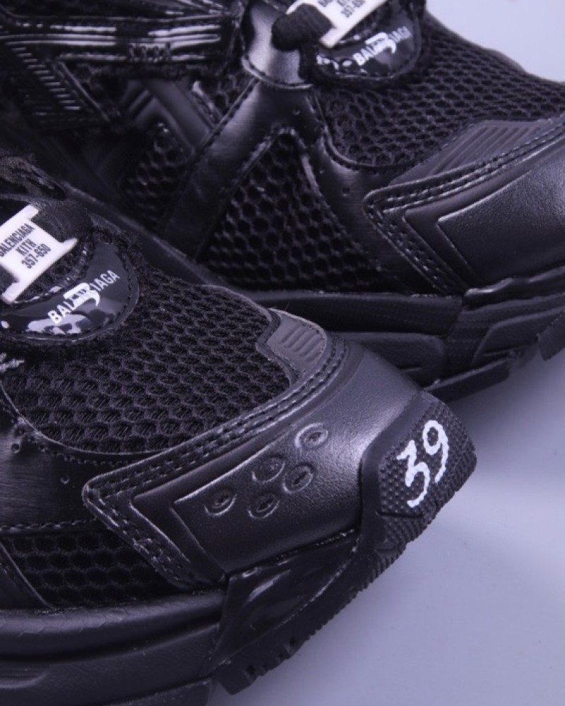 Balenciaga Asics Runner 