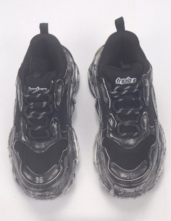 Balenciaga Triple S