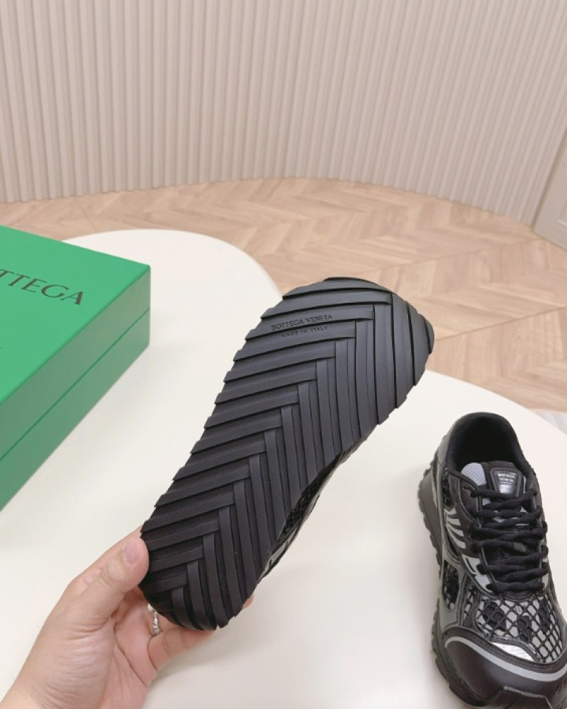 Bottega Veneta Orbit Sneakers 