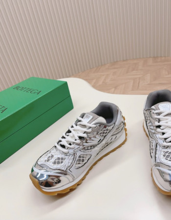 Bottega Veneta Orbit Sneakers 