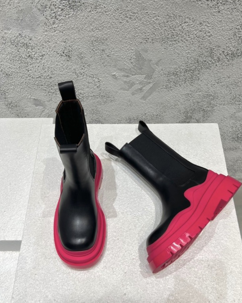 Bottega Veneta Chelsea Boots 