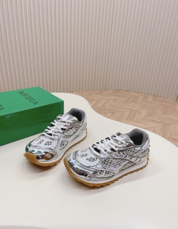 Bottega Veneta Orbit Sneakers 