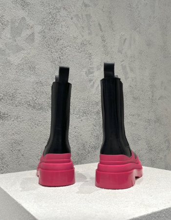 Bottega Veneta Chelsea Boots 