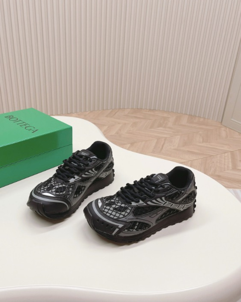Bottega Veneta Orbit Sneakers 