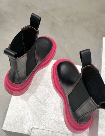 Bottega Veneta Chelsea Boots 