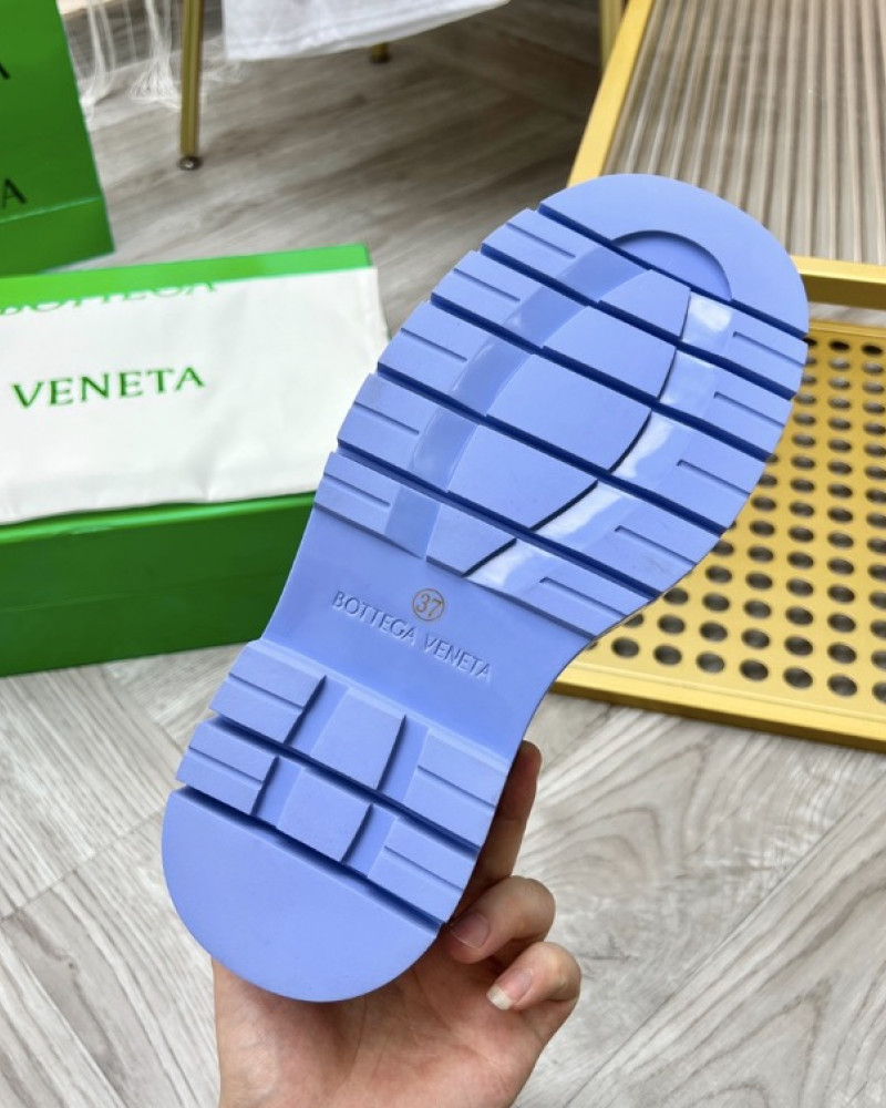Bottega Veneta Chelsea Boots 