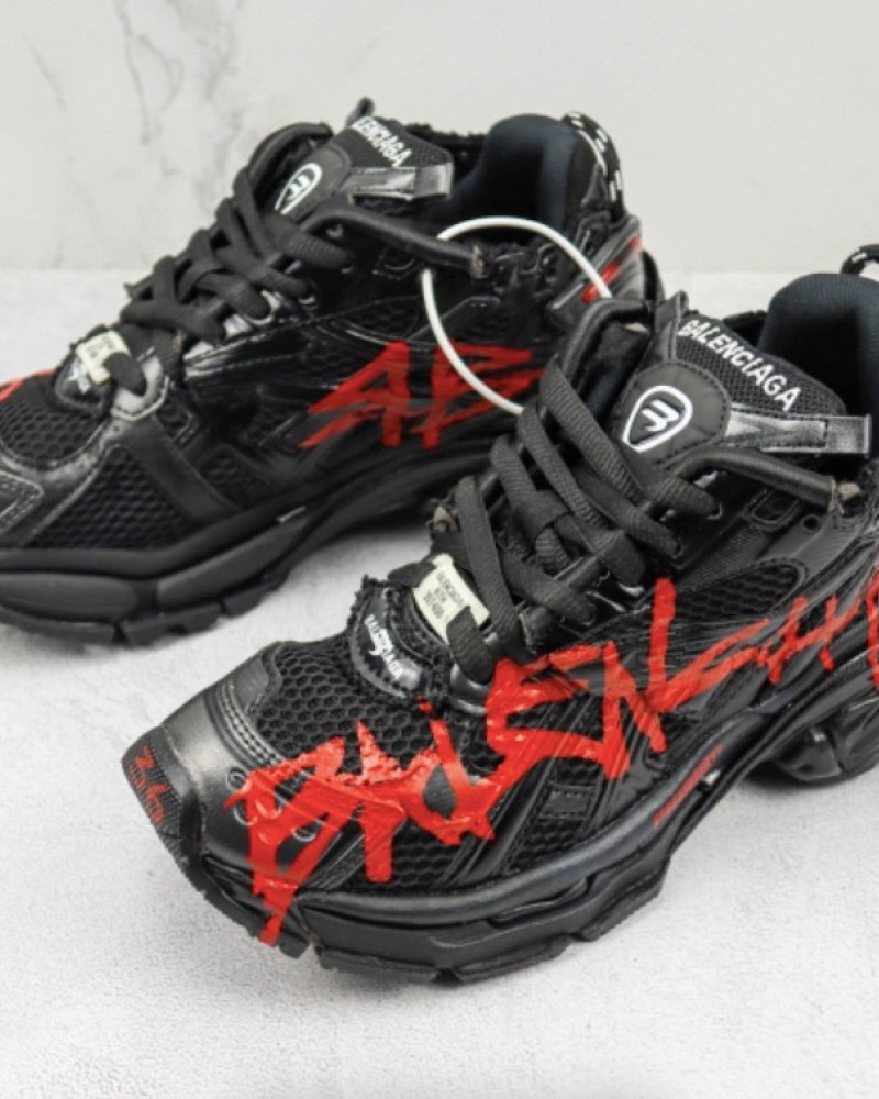 Balenciaga Runner Graffiti