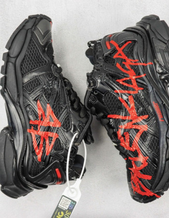 Balenciaga Runner Graffiti