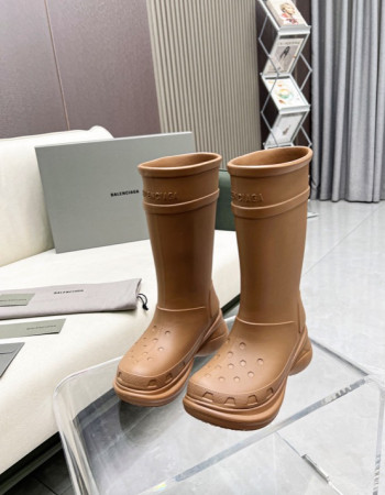 Balenciaga Excavator Croc Boots – Brown