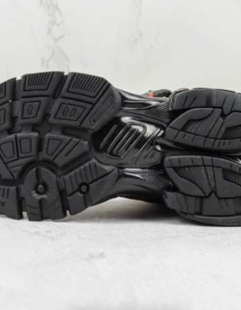 Balenciaga Runner Graffiti
