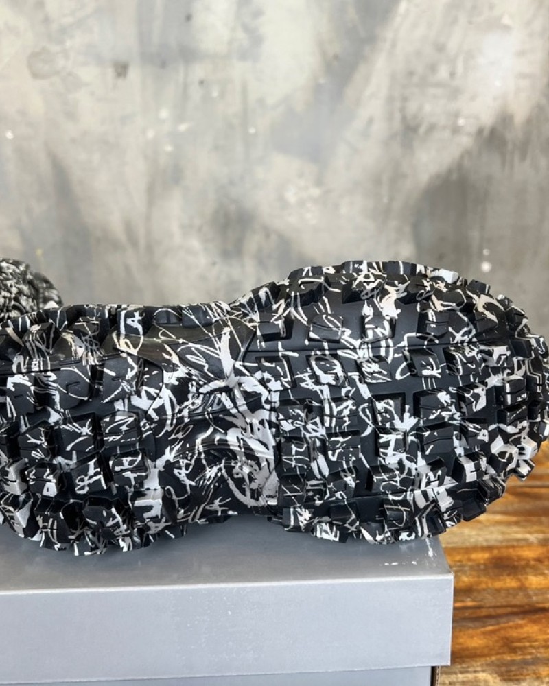 Balenciaga 3XL Extreme Graffiti Sneakers. Balenciaga 3XL Extreme Graffiti Sneakers.