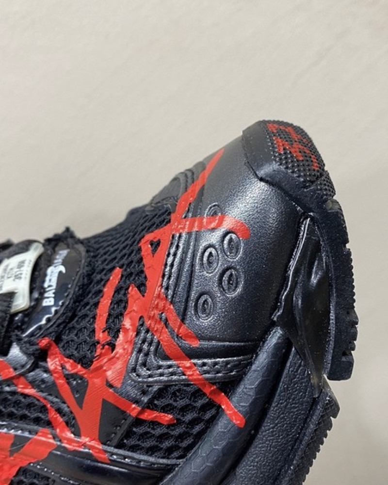 Balenciaga Runner Graffiti