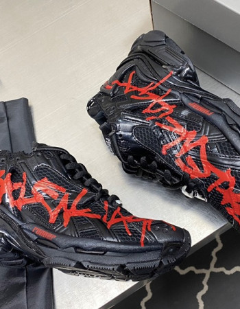 Balenciaga Runner Graffiti
