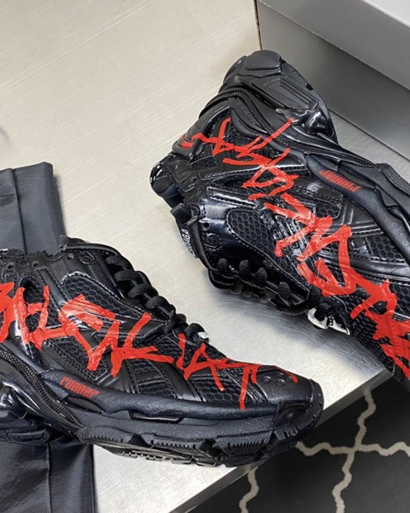 Balenciaga Runner Graffiti