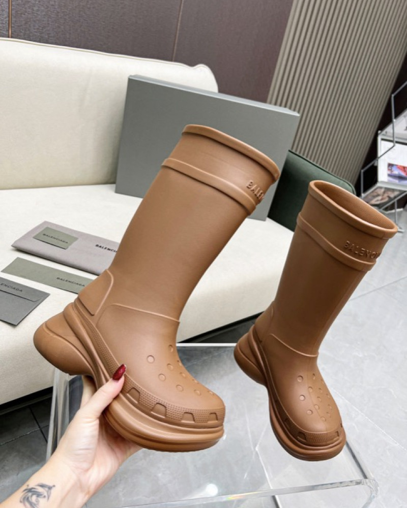 Balenciaga Excavator Croc Boots – Brown