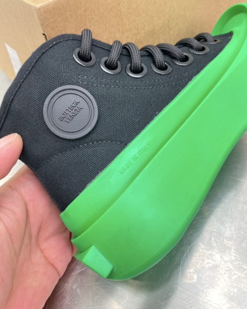Bottega Veneta Mid Vulcan Sneaker 