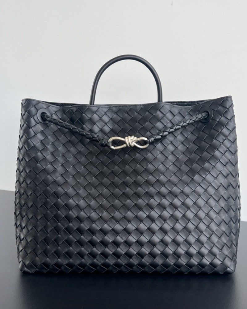 Bottega Veneta Intrecciato Bag