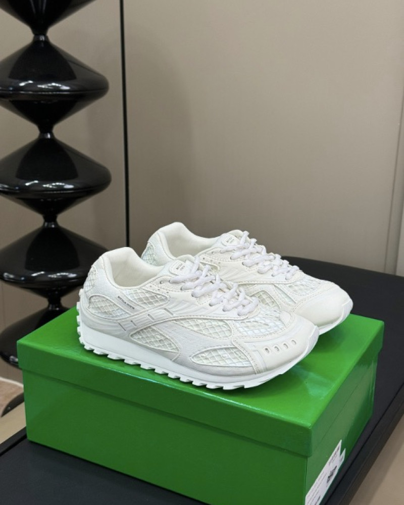 Bottega Veneta Orbit Sneakers 