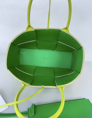 Bottega Veneta Arco Tote Bag