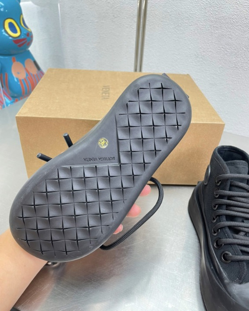 Bottega Veneta Mid Vulcan Sneaker 