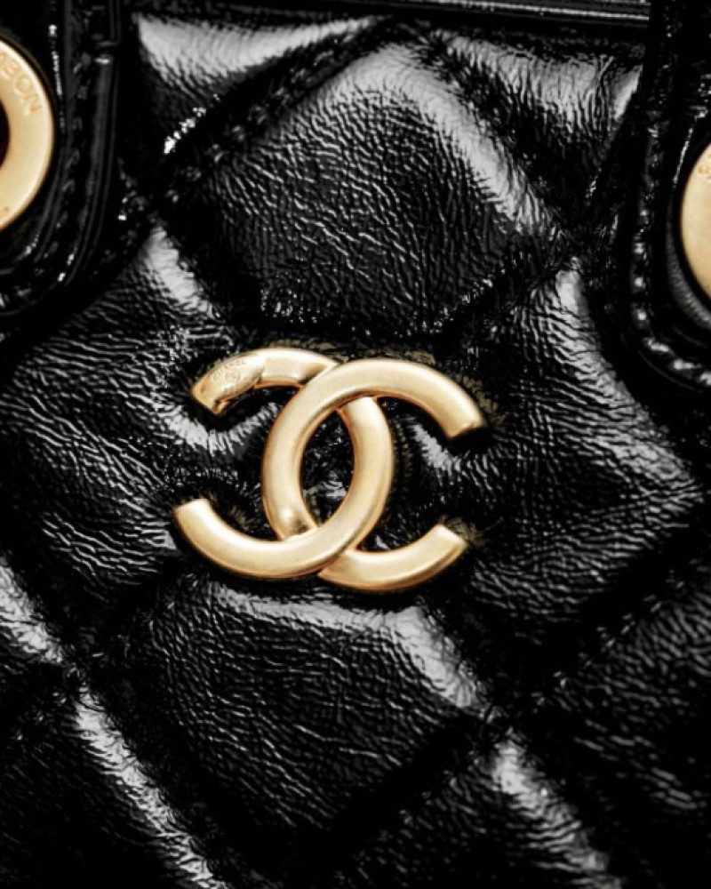 Coco Chanel Quilted Leather Bag 