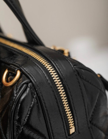 Coco Chanel Quilted Leather Bag 