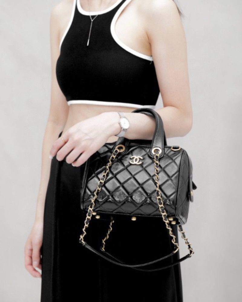 Coco Chanel Quilted Leather Bag 