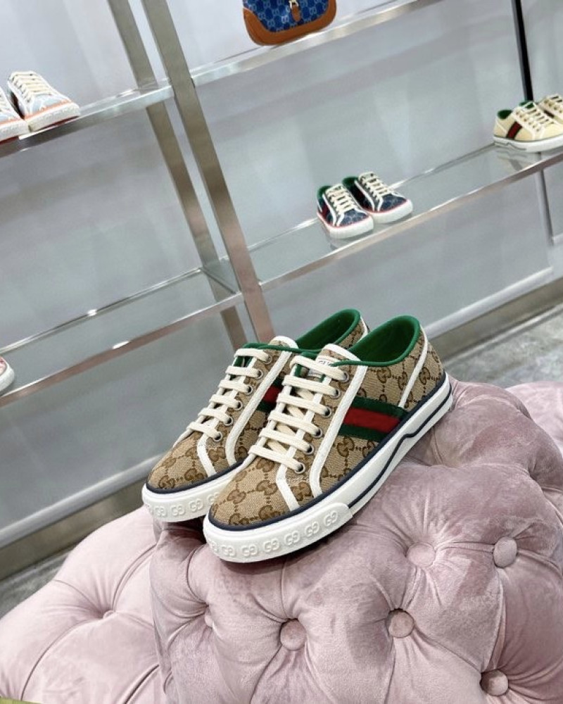 Gucci Screener GG Sneakers 