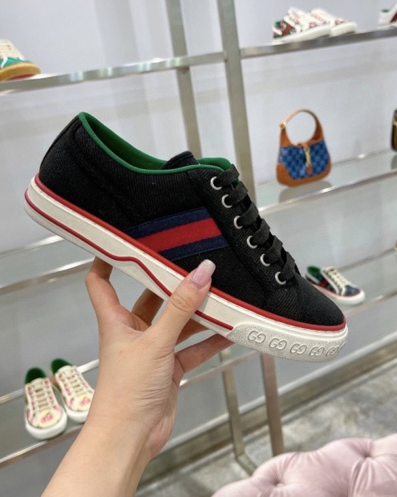 Gucci Screener GG Sneakers