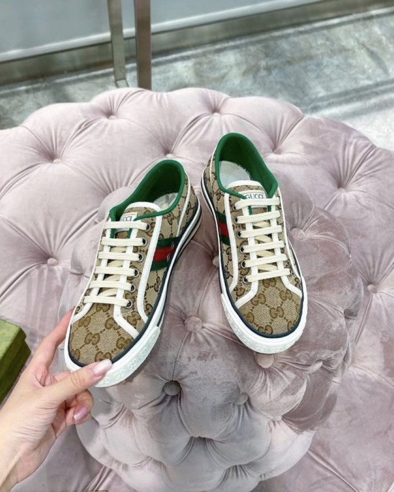 Gucci Screener GG Sneakers 
