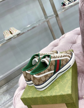 Gucci Screener GG Sneakers 