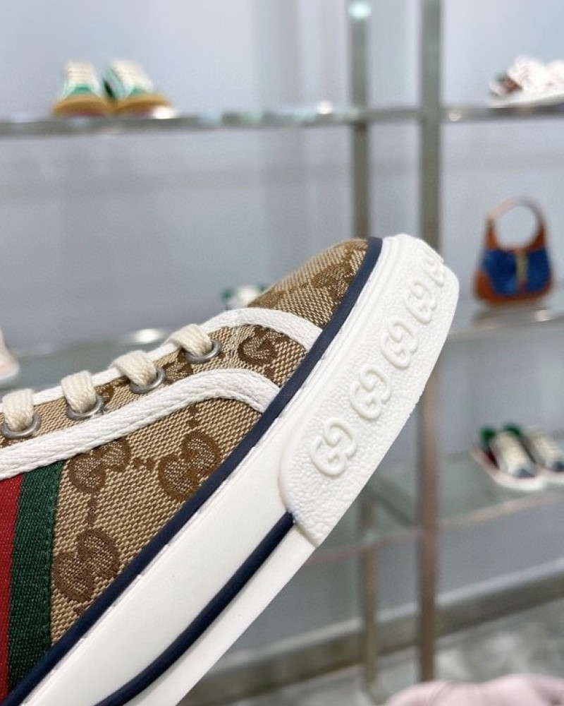 Gucci Screener GG Sneakers 