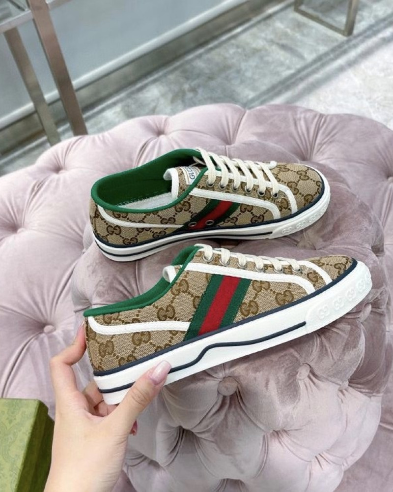 Gucci Screener GG Sneakers 