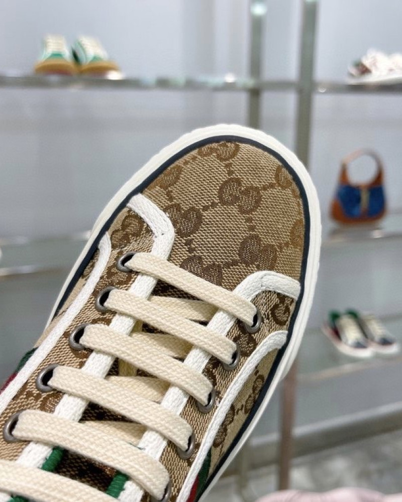 Gucci Screener GG Sneakers 