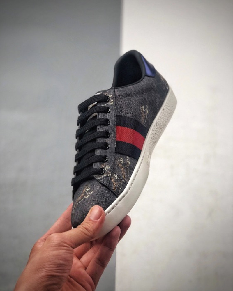 Gucci Ace GG Supreme Sneakers Tiger Monogram