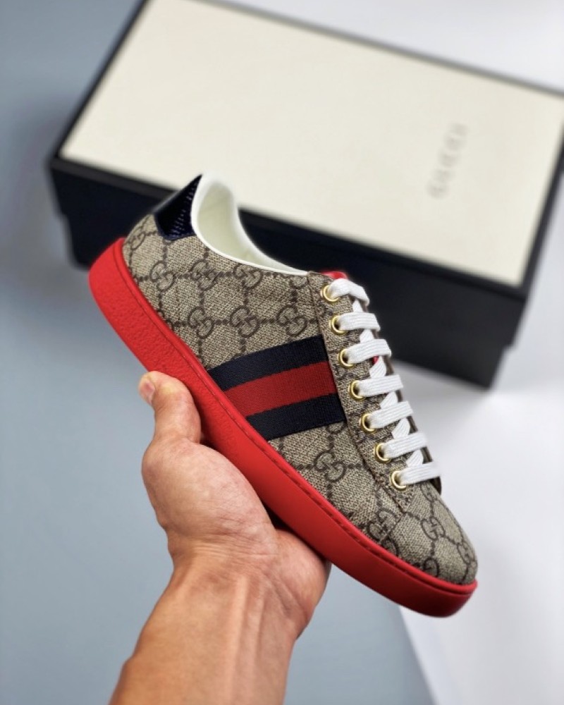 Gucci Ace GG Supreme Sneakers Red Sole. Gucci Ace GG Supreme Sneakers Red Sole.