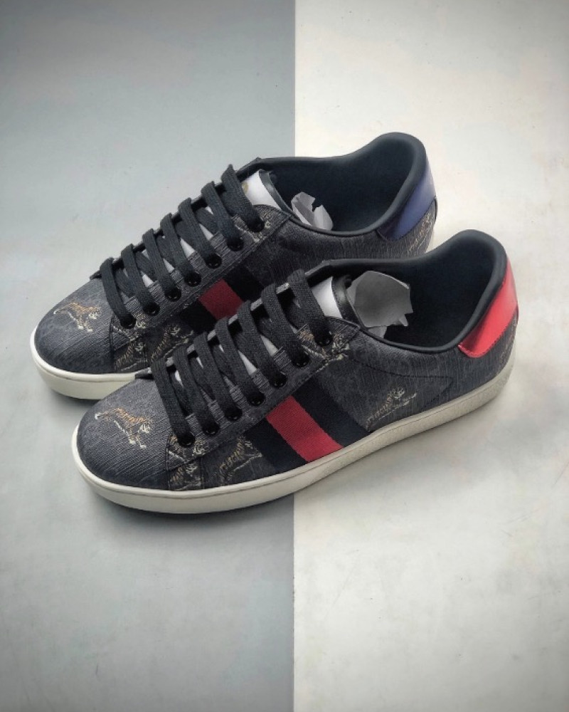 Gucci Ace GG Supreme Sneakers Tiger Monogram