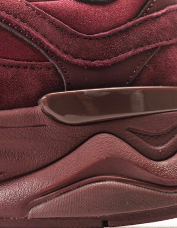 New Balance 9060 “Burgundy”