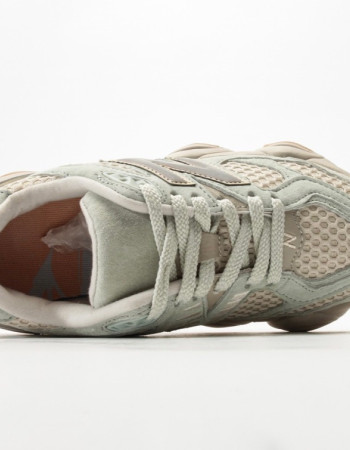 New Balance 9060 “Driftwood”