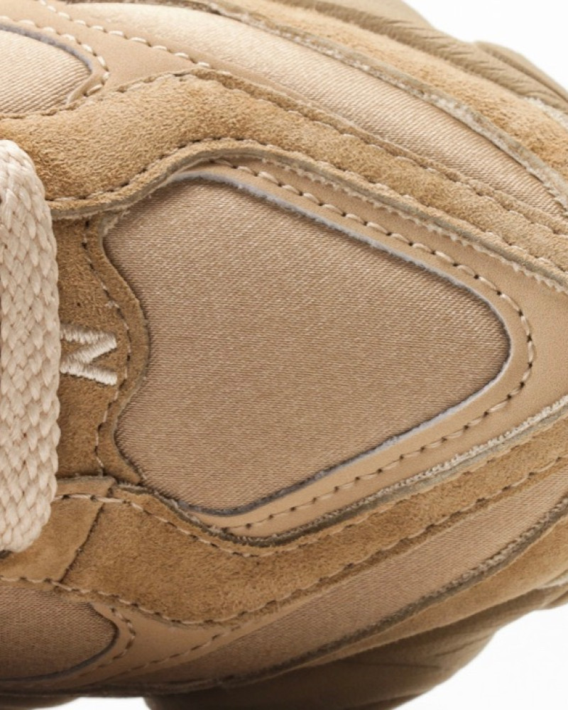 New Balance 9060 “Driftwood Beige”