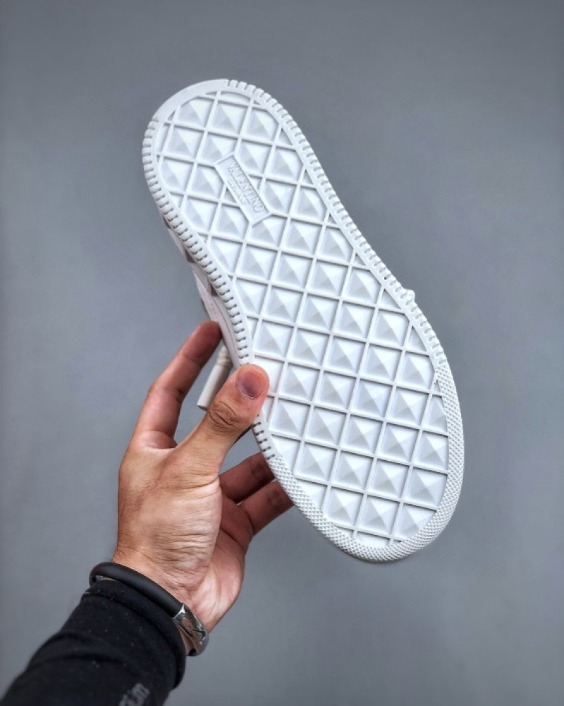  Valentino Garavani Rockstud XL Sneakers white