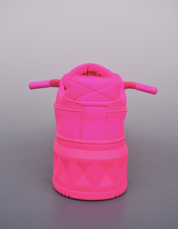  Valentino Garavani One Stud Low-Top Sneakers Neon Pink
