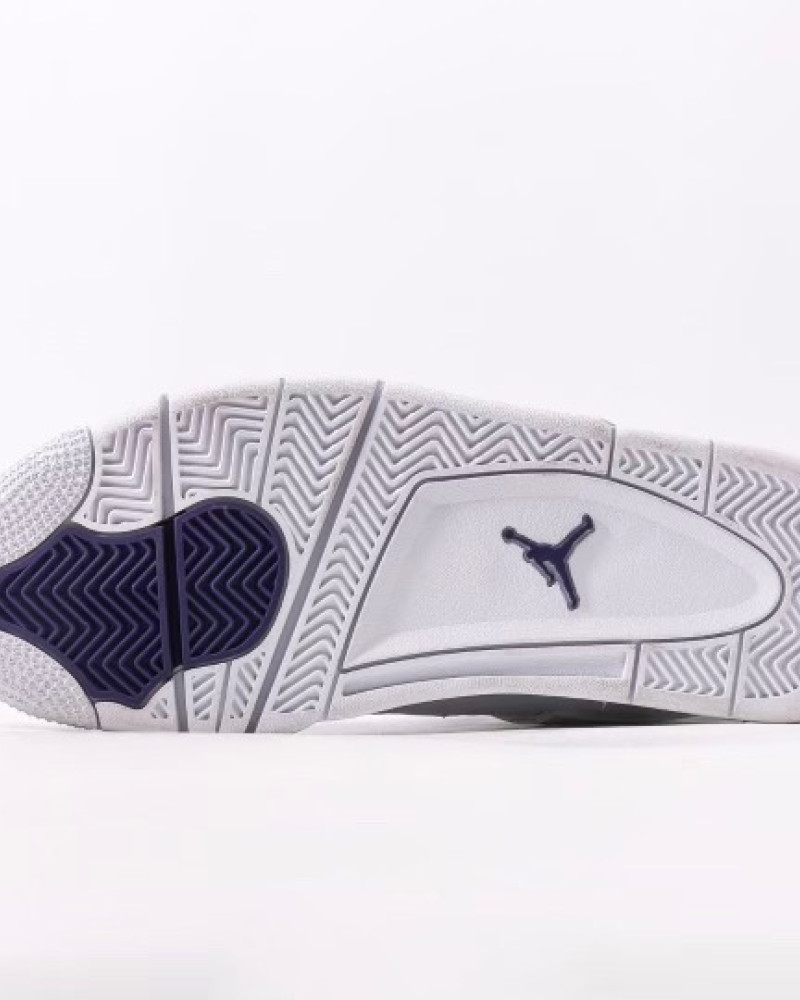 Air Jordan 4 "Purple Metallic" 