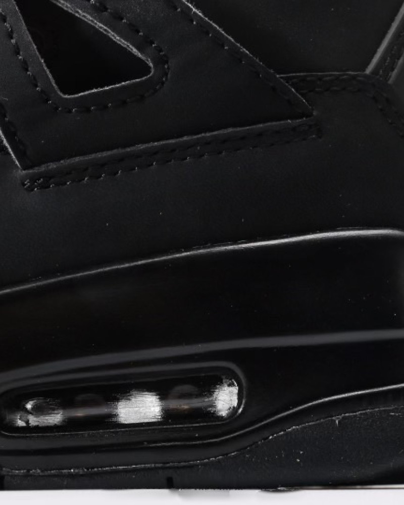 Air Jordan 4 Black Cat (2025) 