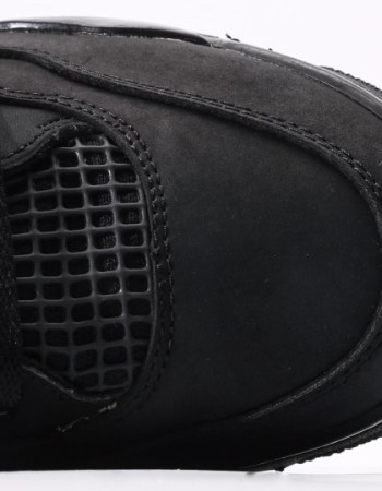 Air Jordan 4 Black Cat (2025) 